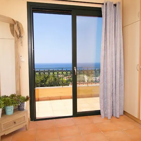 Holiday home Sea View Antigone's With Playground Metaxata